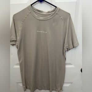 YOUNGLA Men’s Work Out Shirt Size Medium